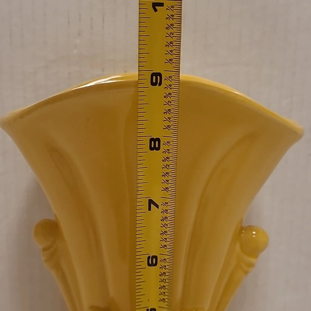 Beautiful Vintage USA Vase